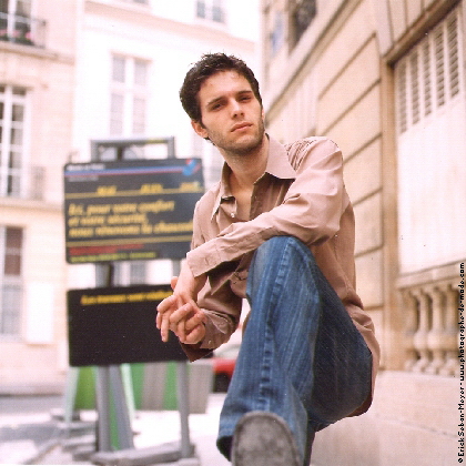 
Model : Marcio (Totem Model Agency)

Stylisme de plateau : Ga�lle Hiver

Make up : Caroline Brillat

Photo : Erick Seban-Meyer (Paris, avril 2002)

(cliquez sur l'image pour revenir)